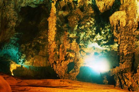 Grotte Nguom Ngao